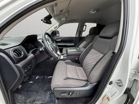 Used 2018 Toyota Tundra SR5 w/ SR5 Upgrade Package image 2