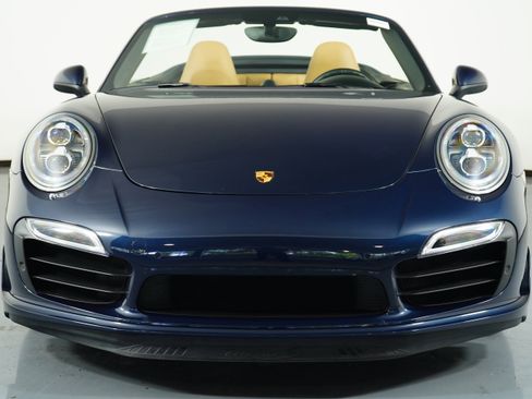Used 2016 Porsche 911 Turbo S image 27