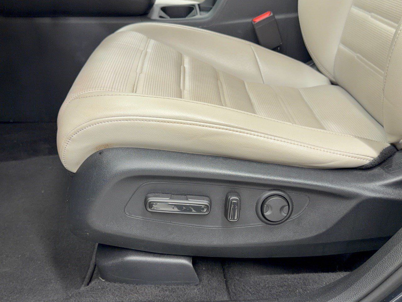 Used 2024 Honda CR-V EX-L image 16