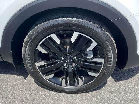 Used 2023 Kia Telluride SX AWD/4WD image 9