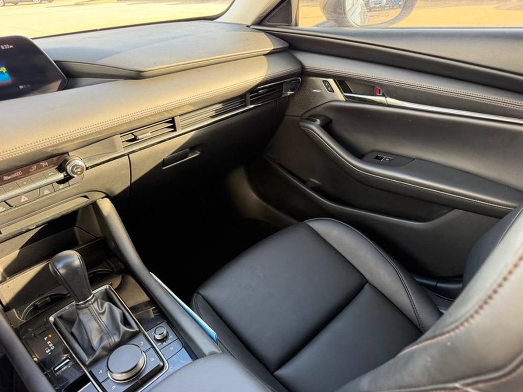 Used 2019 MAZDA MAZDA3 AWD Sedan w/ Preferred Package image 16