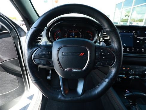 Certified 2025 Dodge Durango GT RWD image 12