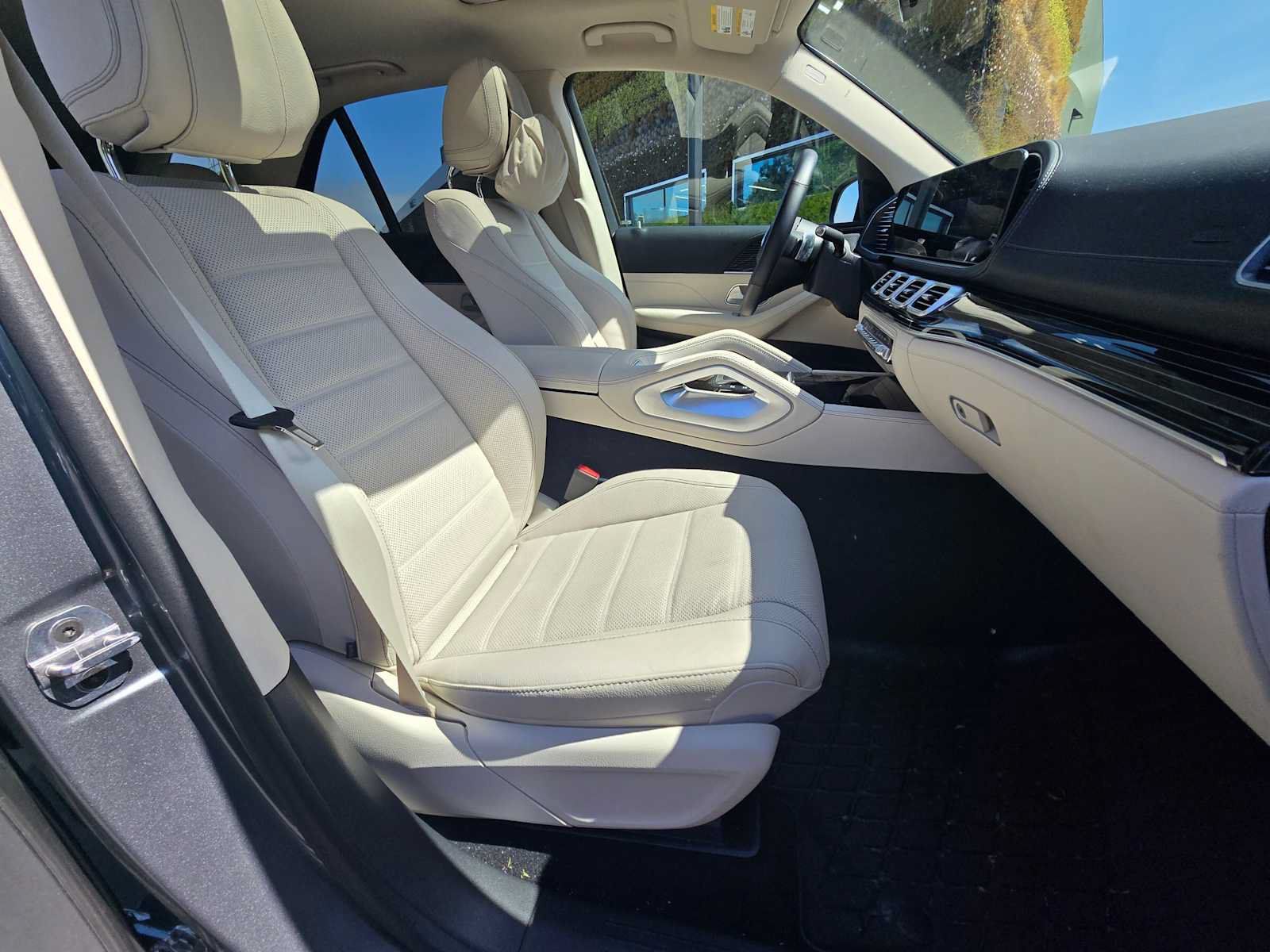 Certified 2025 Mercedes-Benz GLE 580 4MATIC image 10