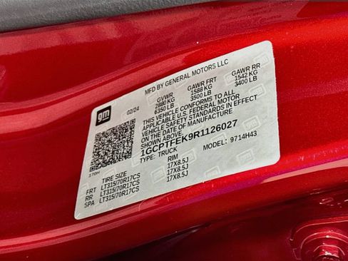 Used 2024 Chevrolet Colorado ZR2 w/ ZR2 Bison Edition AWD/4WD image 34