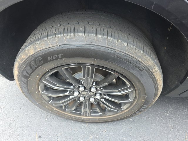 Used 2019 Cadillac XT5 Luxury FWD image 5