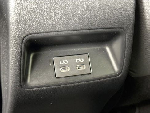 Certified 2024 Toyota Corolla SE image 36