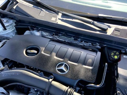 Used 2021 Mercedes-Benz CLA 250 w/ AMG Line image 30