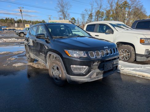 Used 2021 Jeep Compass Sport image 3