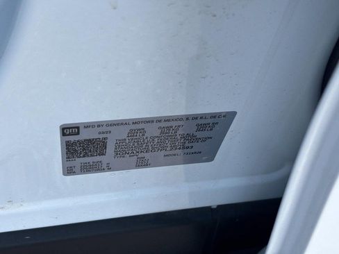Used 2023 Chevrolet Equinox LT FWD image 23