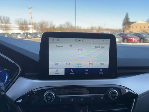 Used 2020 Ford Escape SE Sport image 21