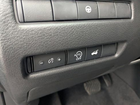 New 2026 Nissan Rogue SV FWD image 16