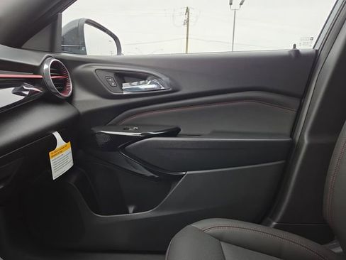 New 2026 Chevrolet Trax RS w/ Driver Confidence Package FWD image 32