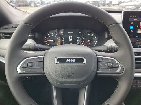 New 2026 Jeep Compass Limited image 9