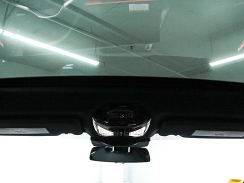 Used 2025 BMW X3 xDrive30i w/ Premium Package image 12