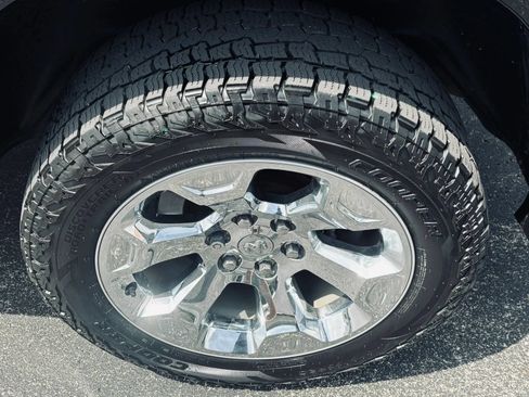 Used 2019 RAM 1500 Big Horn AWD/4WD image 3