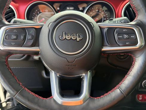 Used 2021 Jeep Wrangler Unlimited Rubicon AWD/4WD image 17