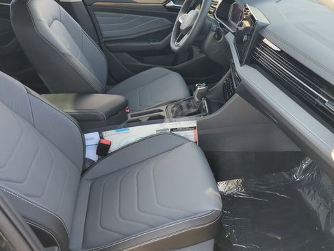 New 2026 Volkswagen Jetta SEL image 18