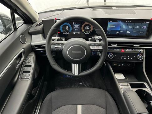New 2026 Hyundai Sonata SEL FWD image 22