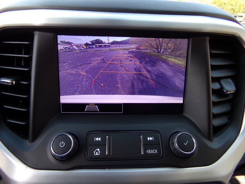Used 2020 GMC Acadia SLE w/ LPO, Floor Liner Package FWD image 31