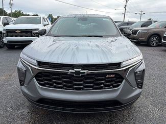 New 2026 Chevrolet Trax RS w/ Sunroof Package FWD video 2