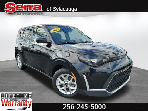 Used 2025 Kia Soul LX w/ LX Technology Package FWD image 1