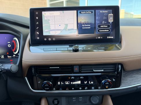 Used 2025 Nissan Rogue Platinum w/ Tech Package FWD image 19