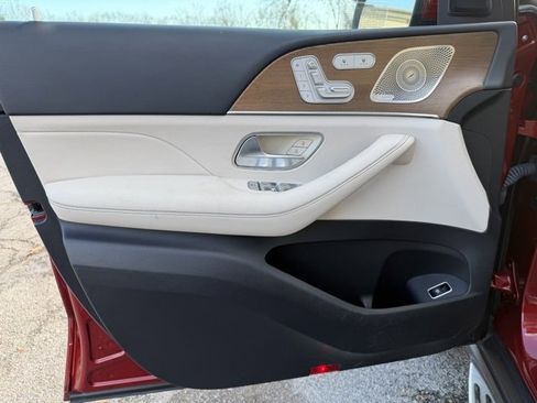 Used 2021 Mercedes-Benz GLE 350 4MATIC w/ Premium Package image 10