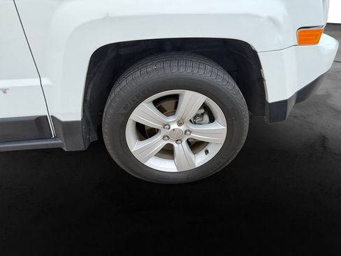 Used 2014 Jeep Patriot Limited FWD image 11