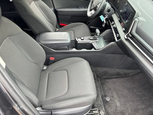 Used 2023 Kia Sportage LX AWD/4WD image 37
