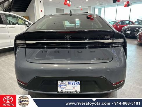 Used 2024 Toyota Prius Prime FWD image 6