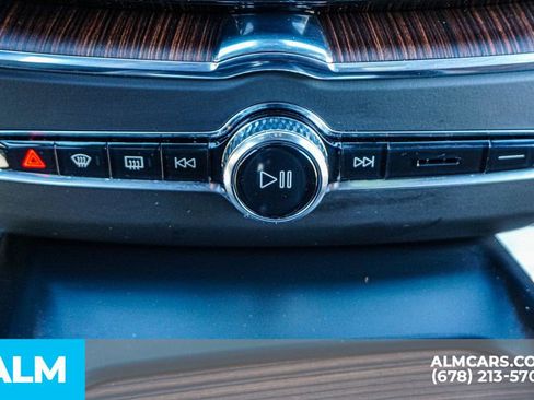 Used 2024 Volvo XC60 T8 Plus w/ Climate Package image 45