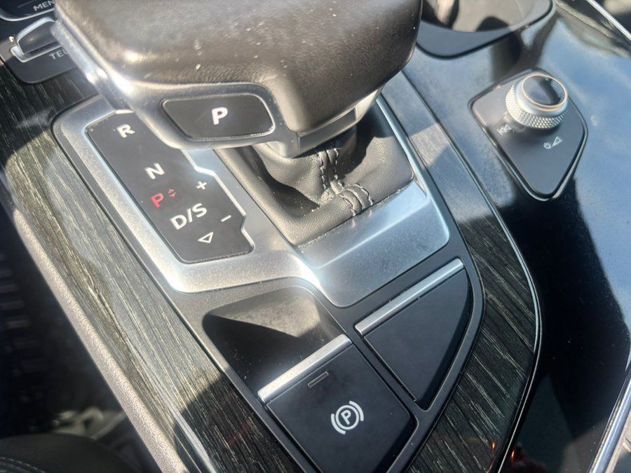 Used 2017 Audi Q7 3.0T Premium Plus AWD/4WD image 33