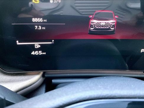 Used 2025 Audi Q5 Premium Plus w/ Premium Plus image 13