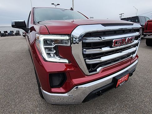 Used 2021 GMC Sierra 1500 SLE w/ Preferred Package image 13