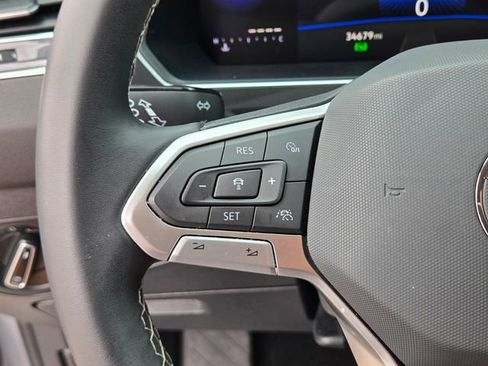 Used 2023 Volkswagen Tiguan SE FWD image 26