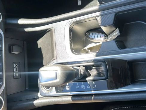 Used 2020 Nissan Sentra SV FWD image 25