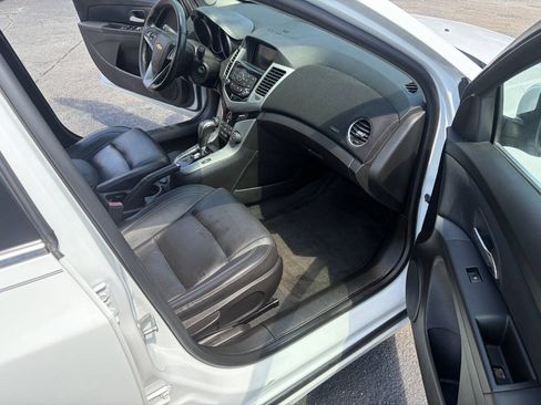 Used 2014 Chevrolet Cruze LT FWD image 13