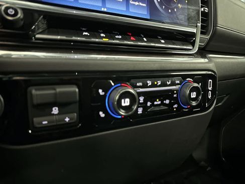 Used 2023 Chevrolet Silverado 1500 RST RWD image 18