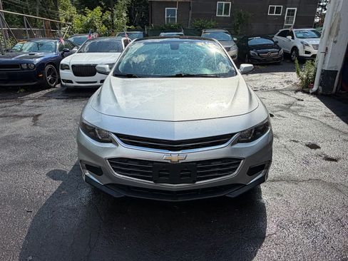 Used 2018 Chevrolet Malibu LT FWD image 14