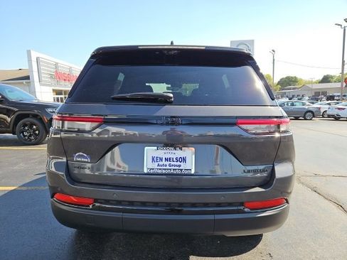 New 2025 Jeep Grand Cherokee Limited w/ Luxury Tech Group II image 8