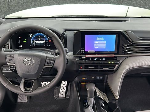 New 2026 Toyota Camry Hybrid image 9