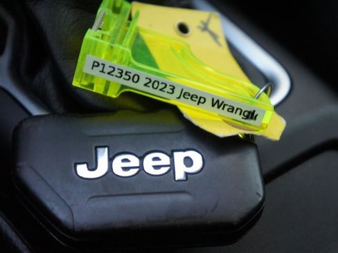 Used 2023 Jeep Wrangler Unlimited image 44