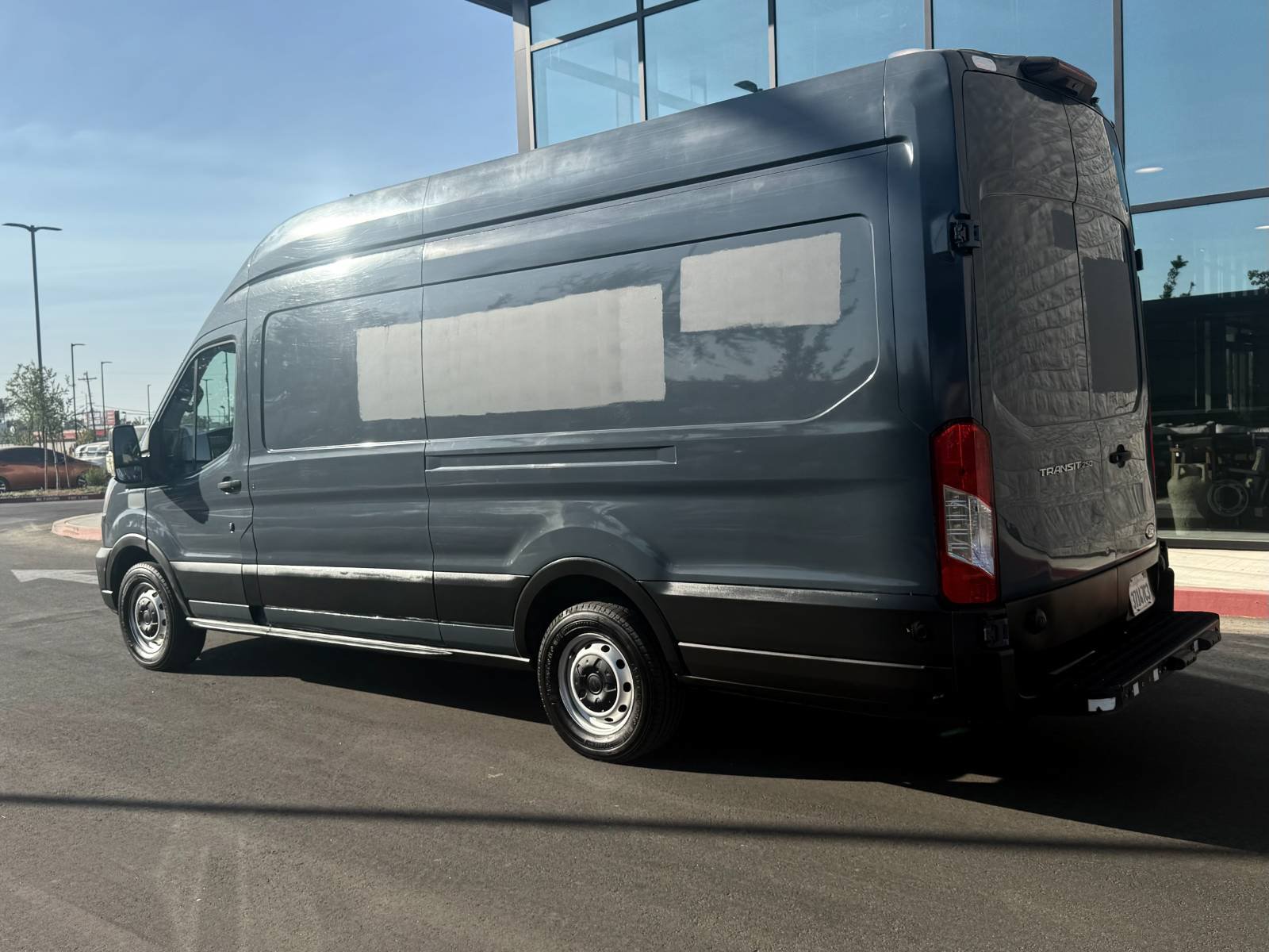 Used 2020 Ford Transit 250 148 High Roof Extended RWD image 9