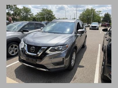 Used 2018 Nissan Rogue SV w/ Premium Package