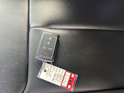 Used 2023 Jeep Grand Cherokee Limited image 26