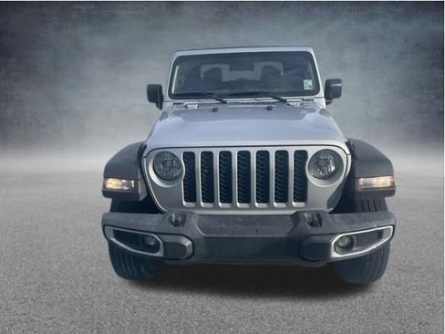 Used 2023 Jeep Gladiator Sport AWD/4WD image 9