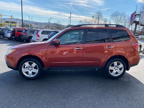 Used 2010 Subaru Forester 2.5X Limited image 6