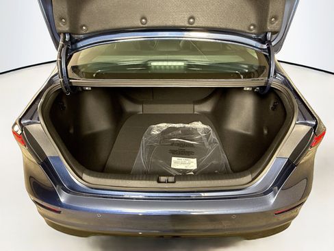 New 2025 Honda Accord EX-L image 32