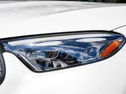 New 2025 Mercedes-Benz GLC 300 image 7
