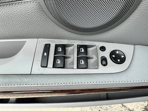 Used 2011 BMW 328i xDrive Sedan AWD/4WD image 15